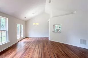 305 Cobb Ct, Hampton, GA 30228 - Photo 6