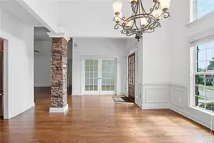 5827 Cliff Valley Way, Flowery Branch, GA 30542 - Photo 4