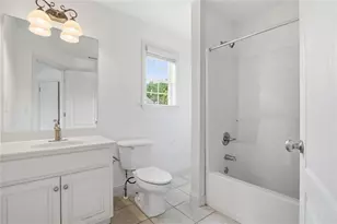 5827 Cliff Valley Way, Flowery Branch, GA 30542 - Photo 32