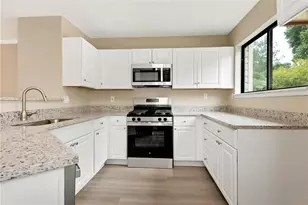 3225 Tennington Pl, Lawrenceville, GA 30044 - Photo 2