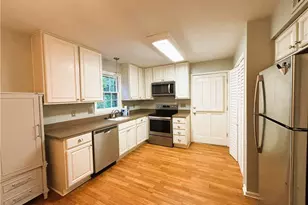 3801 Oxford Way E, Marietta, GA 30062 - Photo 6