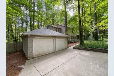 3801 Oxford Way E, Marietta, GA 30062 - Photo 18