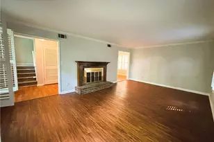 3801 Oxford Way E, Marietta, GA 30062 - Photo 2