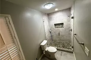 3801 Oxford Way E, Marietta, GA 30062 - Photo 10