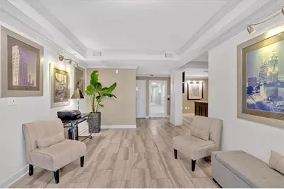 1075 Peachtree Walk NE #A206, Atlanta, GA 30309 - Photo 2