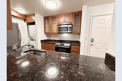 1075 Peachtree Walk NE #A206, Atlanta, GA 30309 - Photo 8