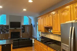 2385 Hopewell Plantation Dr, Alpharetta, GA 30004 - Photo 4