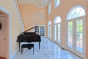 2385 Hopewell Plantation Dr, Alpharetta, GA 30004 - Photo 4