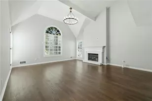 1122 Club Trace NE, Atlanta, GA 30319 - Photo 2