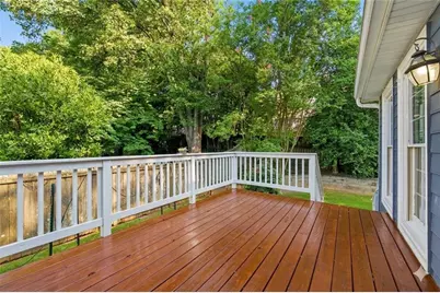 1122 Club Trace NE, Atlanta, GA 30319 - Photo 32
