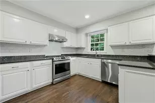 1122 Club Trace NE, Atlanta, GA 30319 - Photo 10