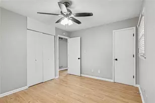2538 Burton Cir, Morrow, GA 30260 - Photo 10