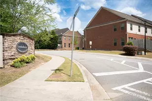 10643 Naramore Ln, Alpharetta, GA 30022 - Photo 22