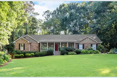 5935 Hammersmith Road, Stone Mountain, GA 30087 - Photo 1