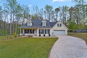 135 Creekview Dr, Newnan, GA 30263 - Photo 2
