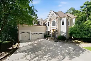 6709 Wooded Cove Ct, Flowery Branch, GA 30542 - Photo 4