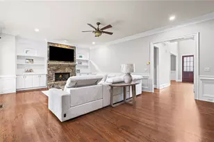 1774 Buckhead Ln NE, Atlanta, GA 30324 - Photo 10