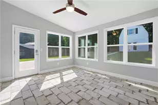 880 The Cir, Lawrenceville, GA 30043 - Photo 16