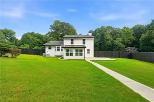 880 The Cir, Lawrenceville, GA 30043 - Photo 30