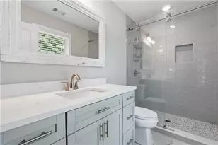 880 The Cir, Lawrenceville, GA 30043 - Photo 18
