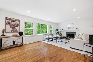 445 Forest Hills Dr, Atlanta, GA 30342 - Photo 12