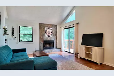 947 Lake Drive, Snellville, GA 30039 - Photo 2