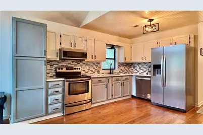 947 Lake Drive, Snellville, GA 30039 - Photo 6