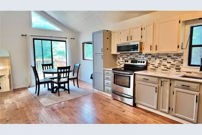 947 Lake Drive, Snellville, GA 30039 - Photo 8