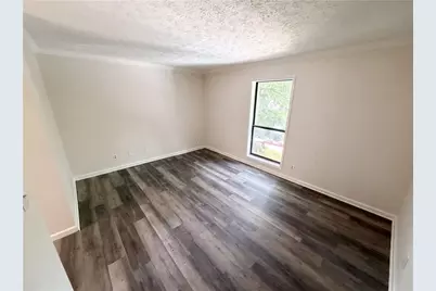 216 Summit North Drive NE, Atlanta, GA 30324 - Photo 4