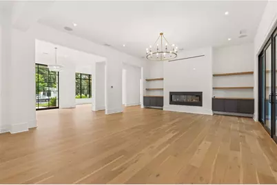 4550 Jolyn Place, Sandy Springs, GA 30342 - Photo 10