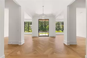 4550 Jolyn Pl, Sandy Springs, GA 30342 - Photo 6