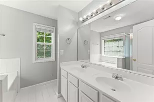 446 Sandtrap Ln, Buford, GA 30518 - Photo 26