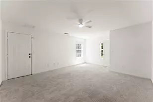 446 Sandtrap Ln, Buford, GA 30518 - Photo 10