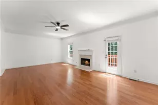 446 Sandtrap Ln, Buford, GA 30518 - Photo 22