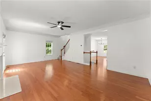 446 Sandtrap Ln, Buford, GA 30518 - Photo 20