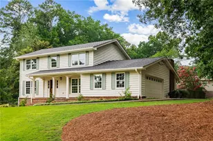 194 Pioneer Trail, Marietta, GA 30068 - Photo 2