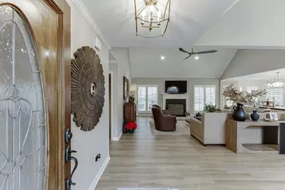 61 Hunters Way, Hoschton, GA 30548 - Photo 4
