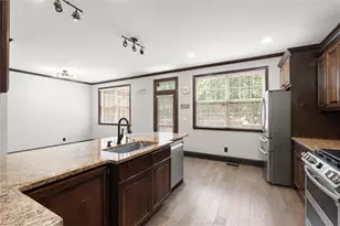 5583 Julian Pl, Atlanta, GA 30342 - Photo 20