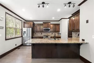 5583 Julian Pl, Atlanta, GA 30342 - Photo 16