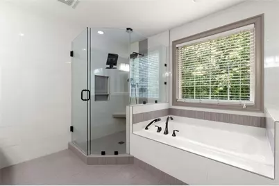 5583 Julian Place, Atlanta, GA 30342 - Photo 32