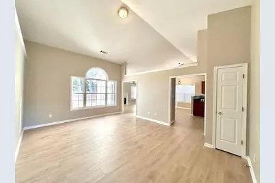 1080 Chandler Ridge Drive, Lawrenceville, GA 30045 - Photo 4