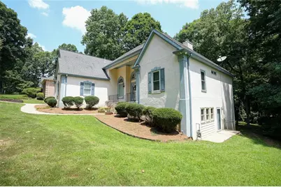 8183 Seven Oaks Drive, Jonesboro, GA 30236 - Photo 2