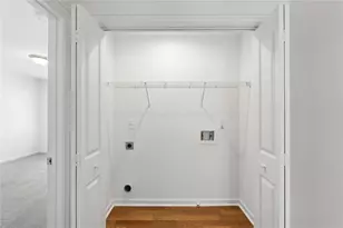 1634 Gilstrap Ln NW, Atlanta, GA 30318 - Photo 32