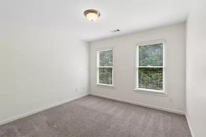 1634 Gilstrap Lane NW, Atlanta, GA 30318 - Photo 32
