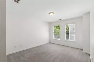 1634 Gilstrap Ln NW, Atlanta, GA 30318 - Photo 30