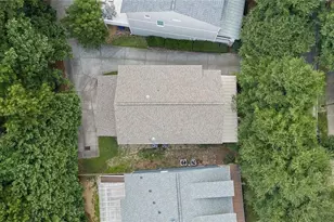 1634 Gilstrap Ln NW, Atlanta, GA 30318 - Photo 38
