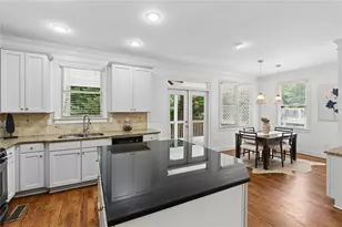1634 Gilstrap Ln NW, Atlanta, GA 30318 - Photo 16