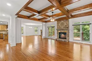 2452 Walkers Glen Ln, Buford, GA 30519 - Photo 12