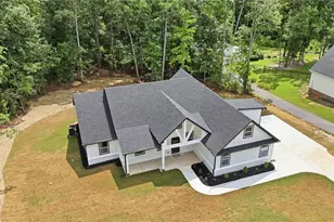 1020 Oak Ridge Dr, Griffin, GA 30223 - Photo 2