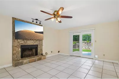 527 Paden Drive, Lawrenceville, GA 30044 - Photo 10
